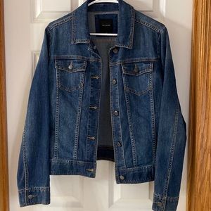 🌷The Limited🌷Like New Denim Jean Jacket🌷Size Large🌷